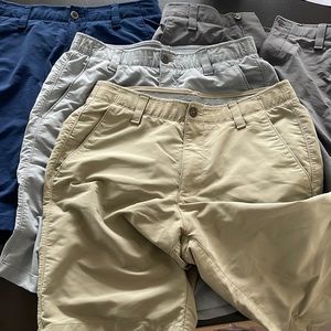 Under Armour Golf Short bundle 32 inch waist, 9 inch length.